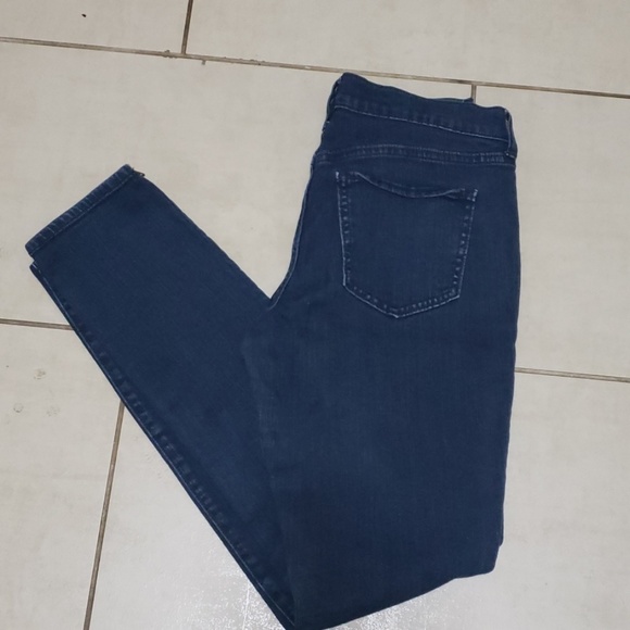 ✳✳FINAL LOWEST PRICE! Old Navy sweetheart jeans - Picture 2 of 5